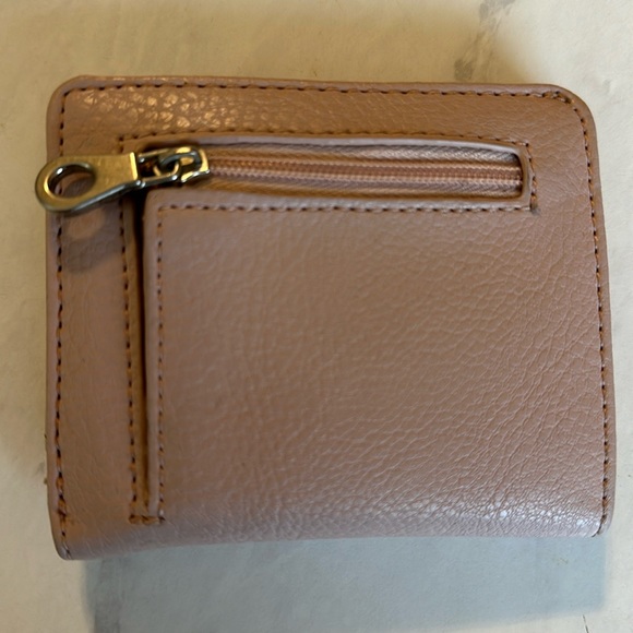 Pink Wallet - Picture 2 of 3